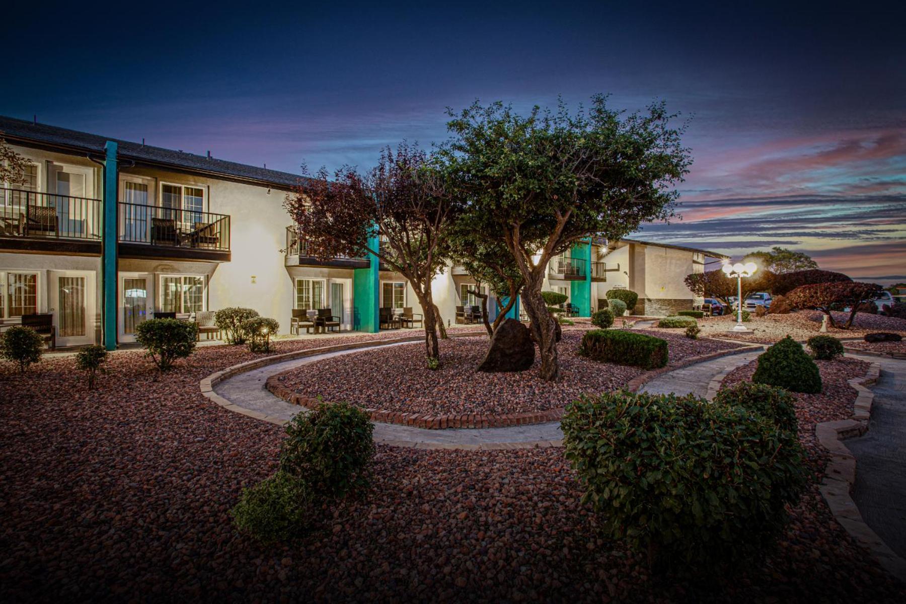 Hotel Elev8 Flagstaff I-40 Exit 198 Butler Ave Экстерьер фото