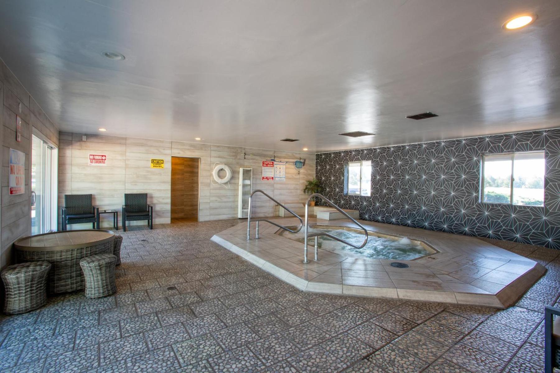 Hotel Elev8 Flagstaff I-40 Exit 198 Butler Ave Экстерьер фото