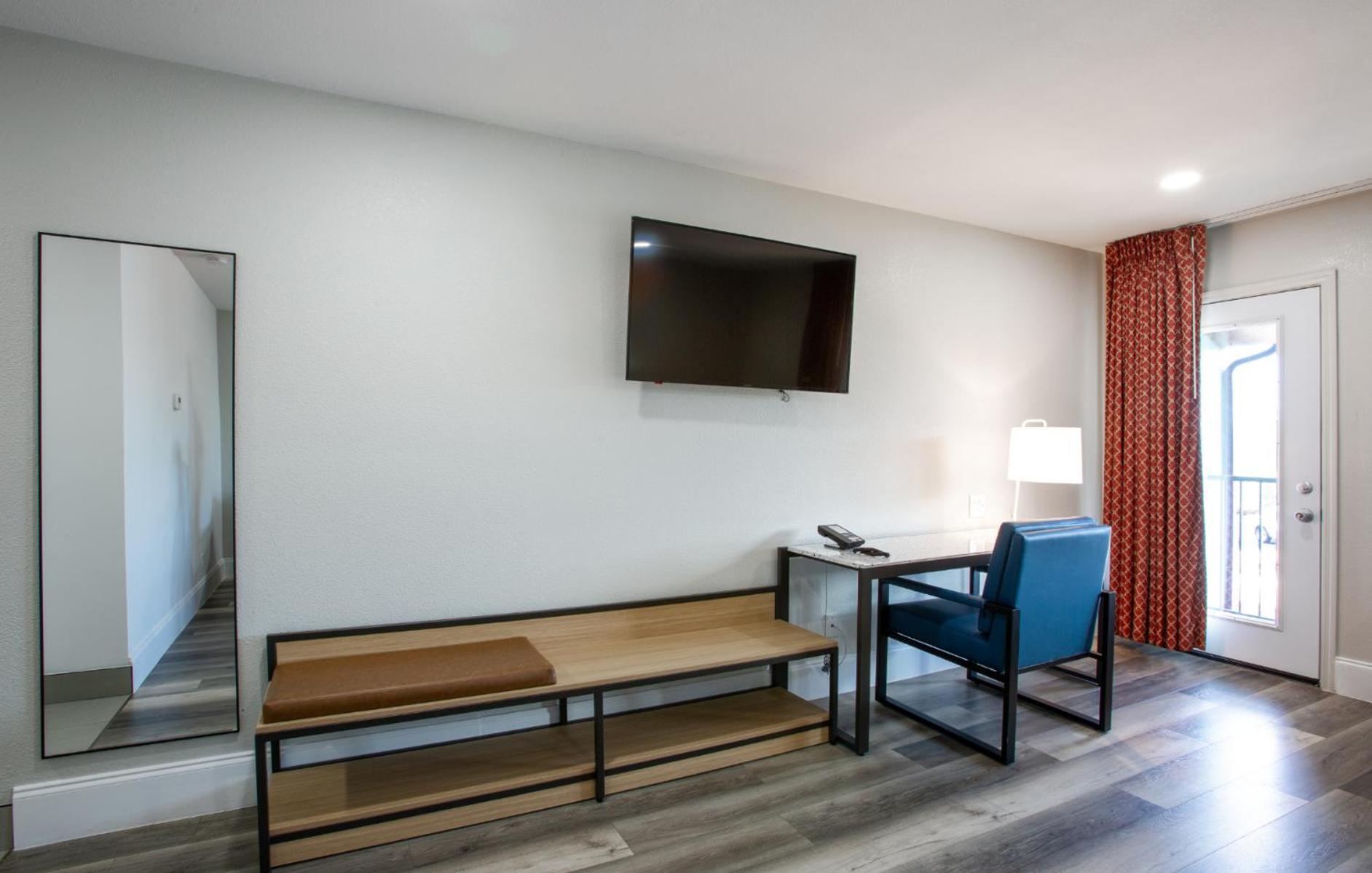Hotel Elev8 Flagstaff I-40 Exit 198 Butler Ave Экстерьер фото
